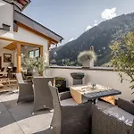 بيت ضيافة Quality Hosts Arlberg - Haus Pepi Eiter 3*