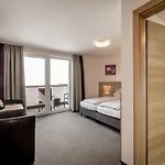 بيت ضيافة Quality Hosts Arlberg - Haus Pepi Eiter 3*