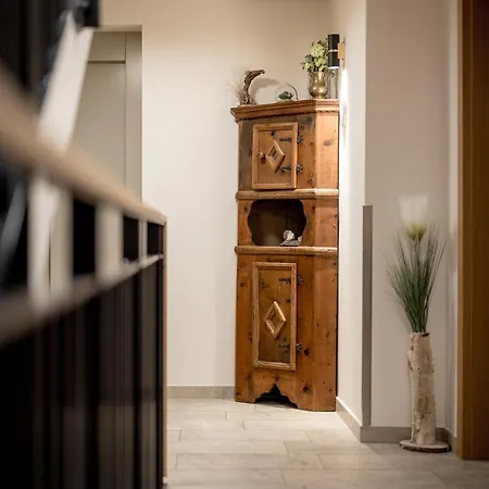 Quality Hosts Arlberg - Haus Pepi Eiter 3*