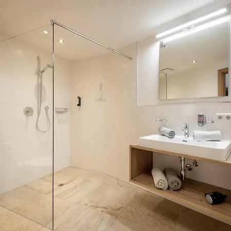 Guest house Quality Hosts Arlberg - Haus Pepi Eiter 3*
