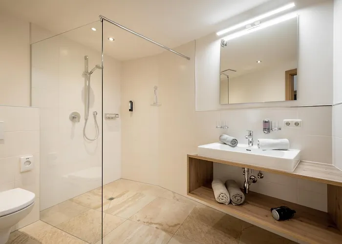 게스트하우스 Quality Hosts Arlberg - Haus Pepi Eiter 3*