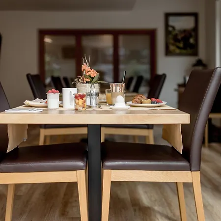 Konukevi Quality Hosts Arlberg - Haus Pepi Eiter Sankt Anton am Arlberg