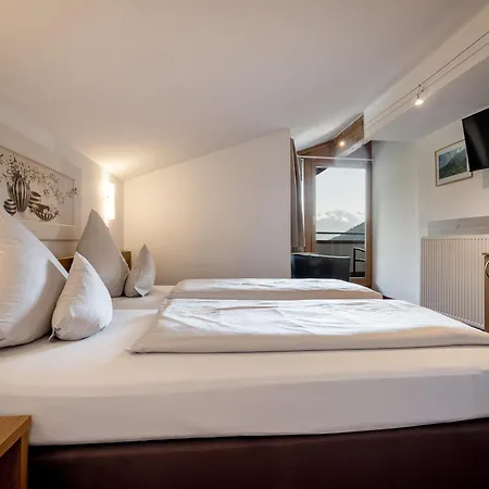 Quality Hosts Arlberg - Haus Pepi Eiter Konukevi Sankt Anton am Arlberg