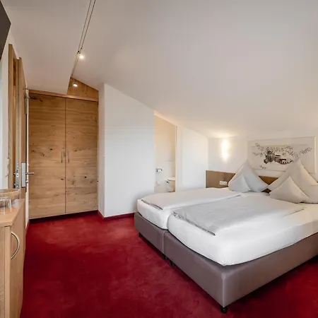 Pensjonat Quality Hosts Arlberg - Haus Pepi Eiter St. Anton am Arlberg