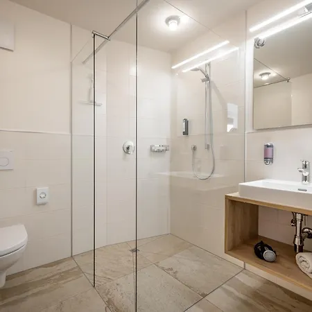 Quality Hosts Arlberg - Haus Pepi Eiter 3*