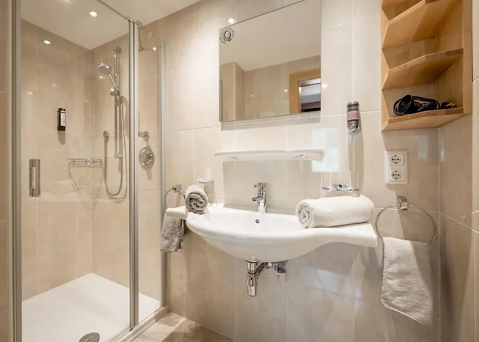 Quality Hosts Arlberg - Haus Pepi Eiter Гостевой дом