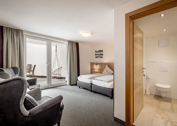 Quality Hosts Arlberg - Haus Pepi Eiter 3*