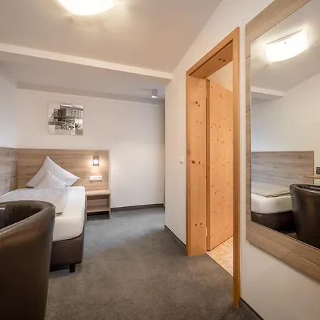 Quality Hosts Arlberg - Haus Pepi Eiter Vendégház Sankt Anton am Arlberg