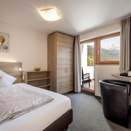 Quality Hosts Arlberg - Haus Pepi Eiter 3*